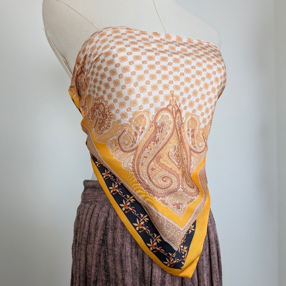 *Free with Purchase* Bandana Print Scarf Top Tube Sleeveless Strapless Paisley - Picture 2 of 6